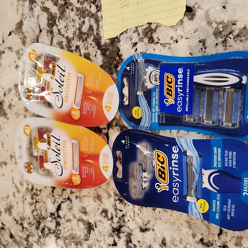 Girl and guys razors